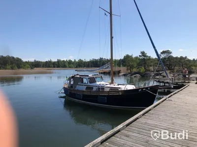 Motorseglare Trålaren 29 fot med Volvo Penta Längd (m): 9