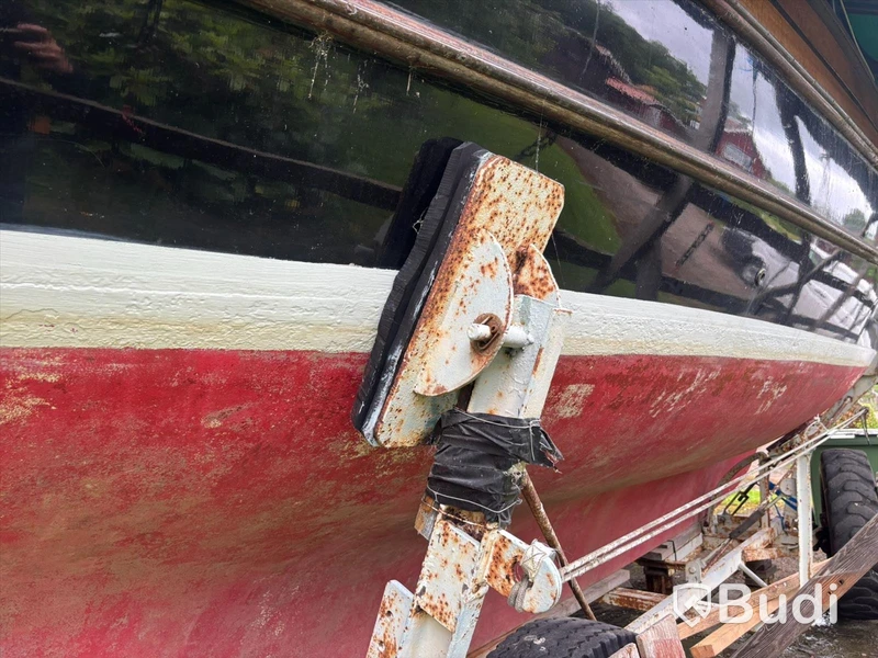 Motorseglare Trålaren 29 fot med Volvo Penta Längd (m): 9