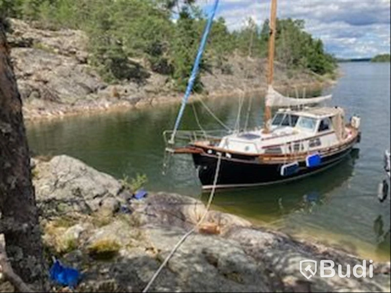 Motorseglare Trålaren 29 fot med Volvo Penta Längd (m): 9