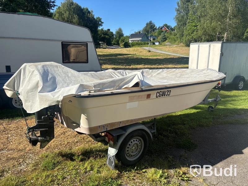 Motorbåt Ryds 430 GT med Tiki trailer från 2014