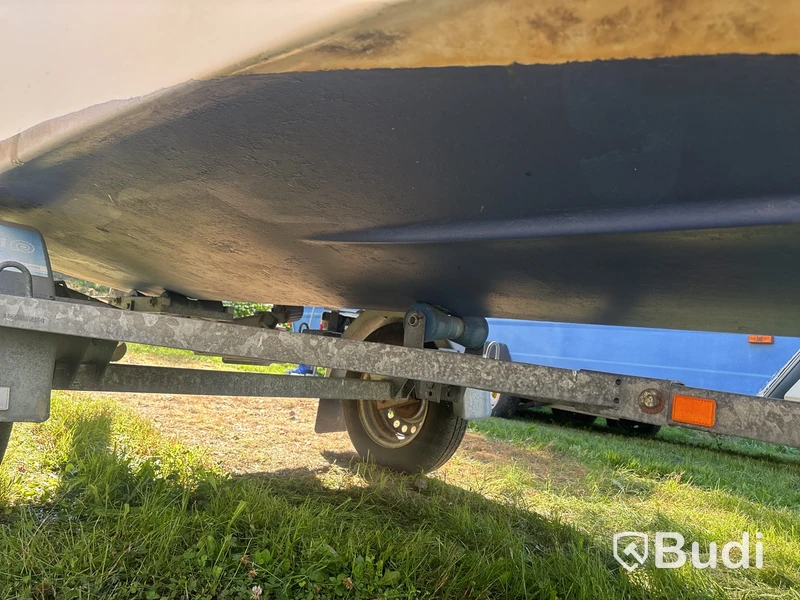 Motorbåt Ryds 430 GT med Tiki trailer från 2014