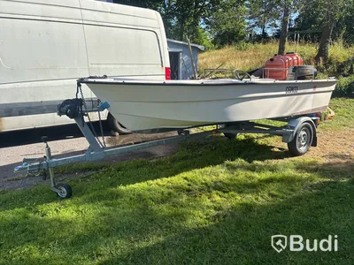 Motorbåt Ryds 430 GT med Tiki trailer från 2014