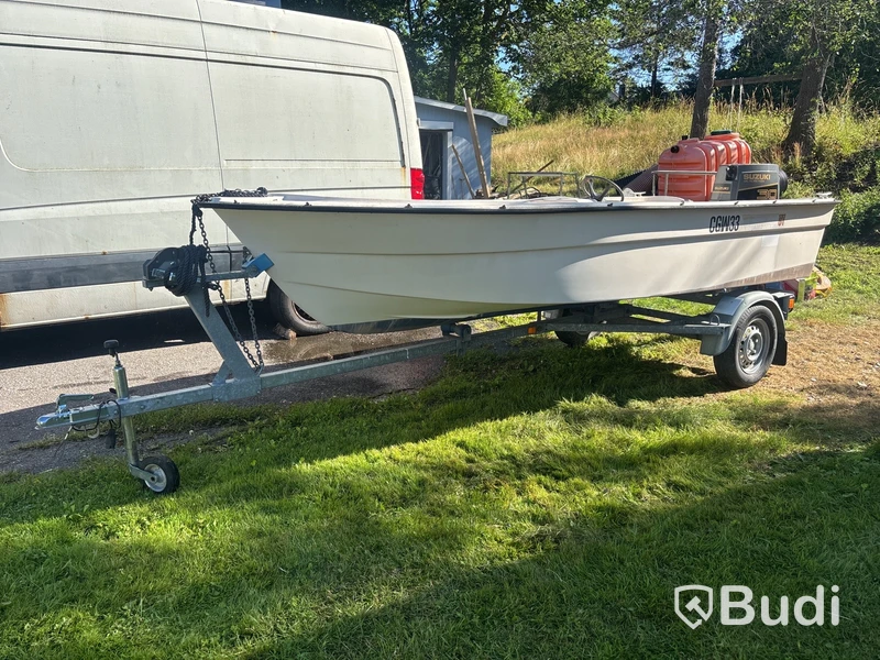 Motorbåt Ryds 430 GT med Tiki trailer från 2014