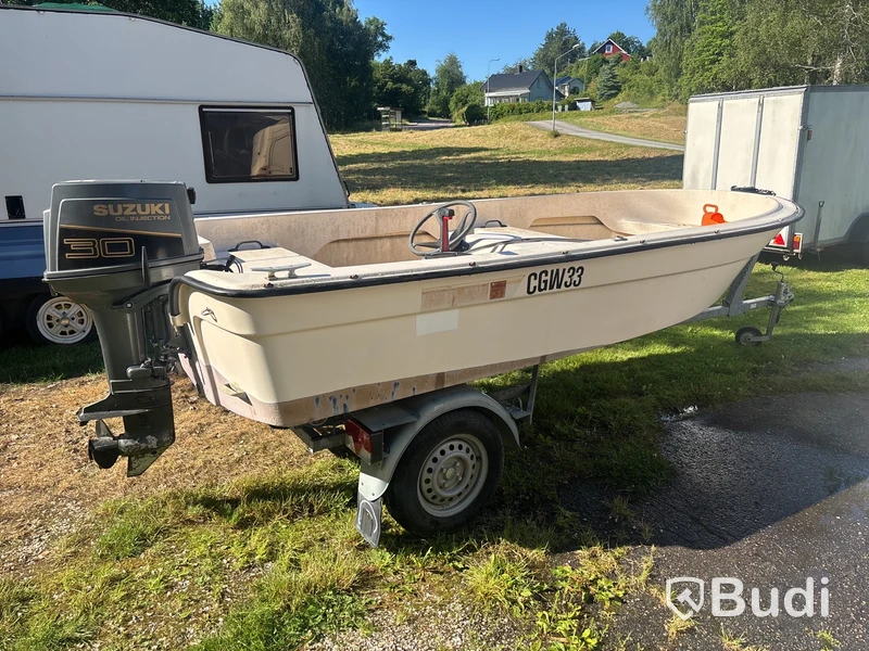 Motorbåt Ryds 430 GT med Tiki trailer från 2014