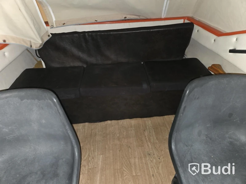 Motorbåt inkl vagn och Johnson 85 Hk. 1 ägare!