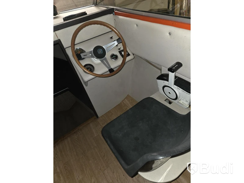 Motorbåt inkl vagn och Johnson 85 Hk. 1 ägare!