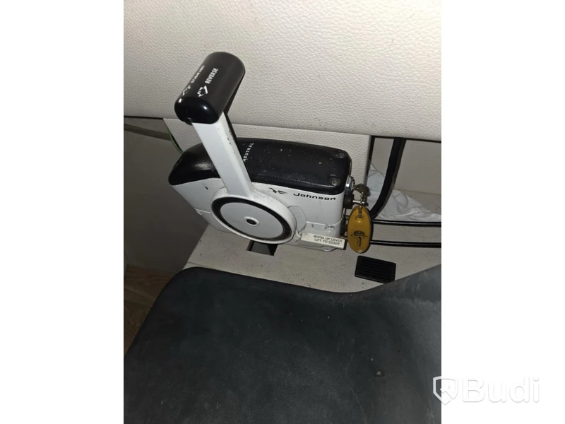 Motorbåt inkl vagn och Johnson 85 Hk. 1 ägare!