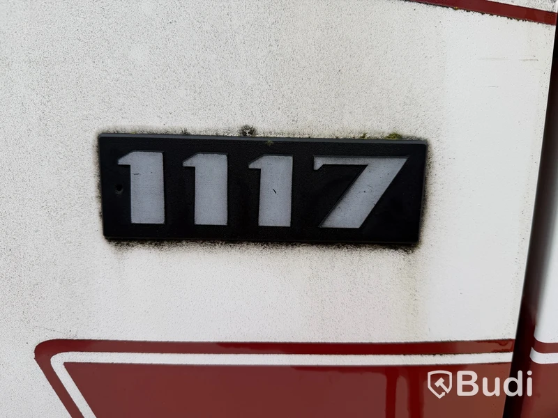 Mercedes-Benz 1117 -1989 | Inrett skåp | Reperationsobjekt