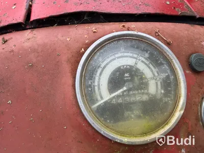 Veterantraktor Massey, 1959, diesel