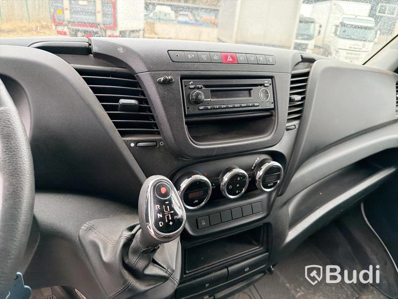 Lätt lastbil Iveco Daily 35 3.0 -2016 | Bakgavellyft