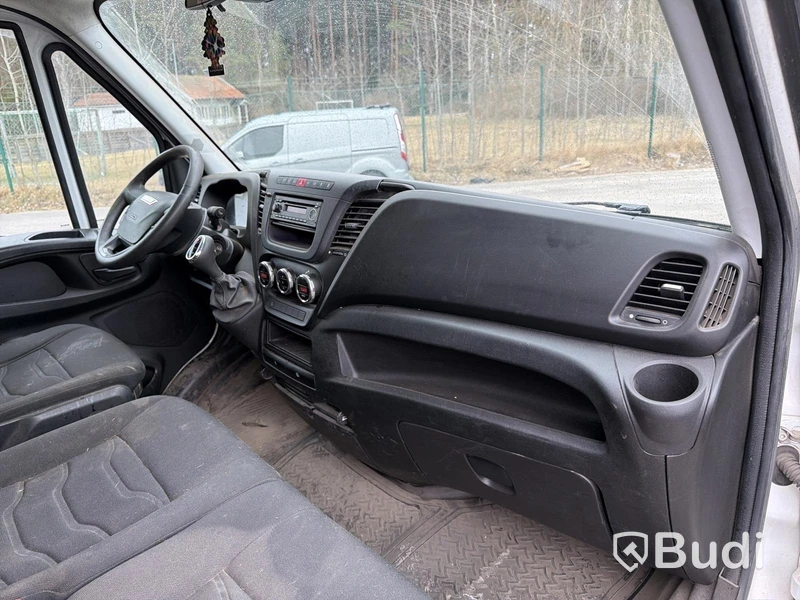 Lätt lastbil Iveco Daily 35 3.0 -2016 | Bakgavellyft