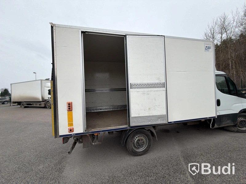 Lätt lastbil Iveco Daily 35 3.0 -2016 | Bakgavellyft