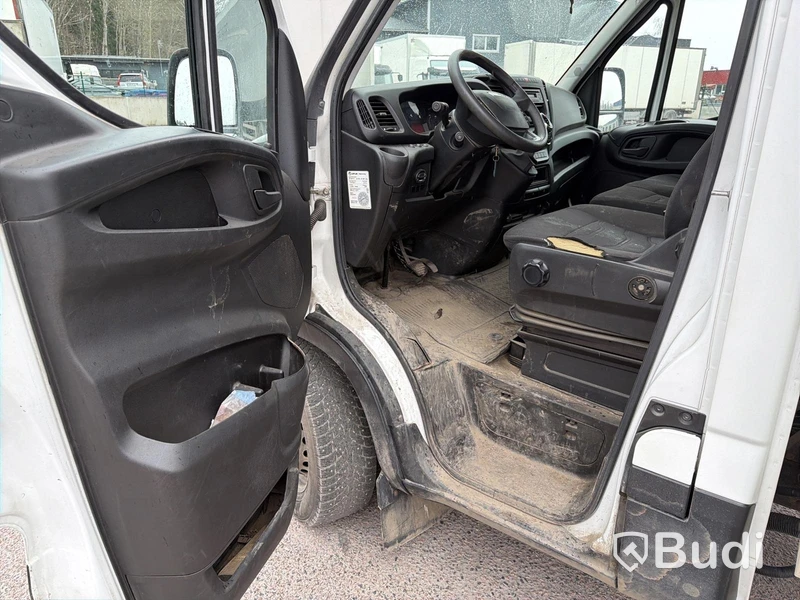Lätt lastbil Iveco Daily 35 3.0 -2016 | Bakgavellyft