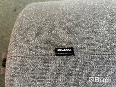 2 st. Sittpuffar Johanson