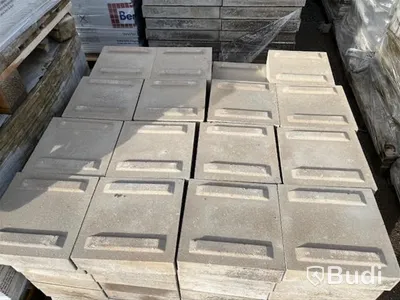 3 st. pall Mursten Benders, 2572107U Luxor Slät Halv 250x250x80mm