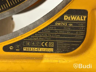 Bordssåg Dewalt DW745