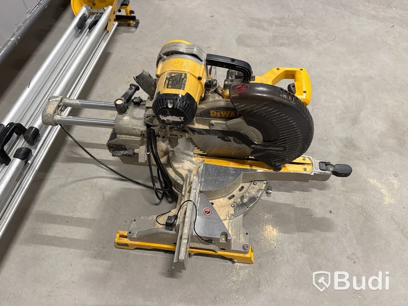 Kap- & gersåg Dewalt DW717 XPS med sågbänk