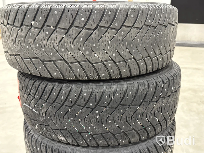 4 st vinterhjul 205/55R16 | Volkswagen Caddy