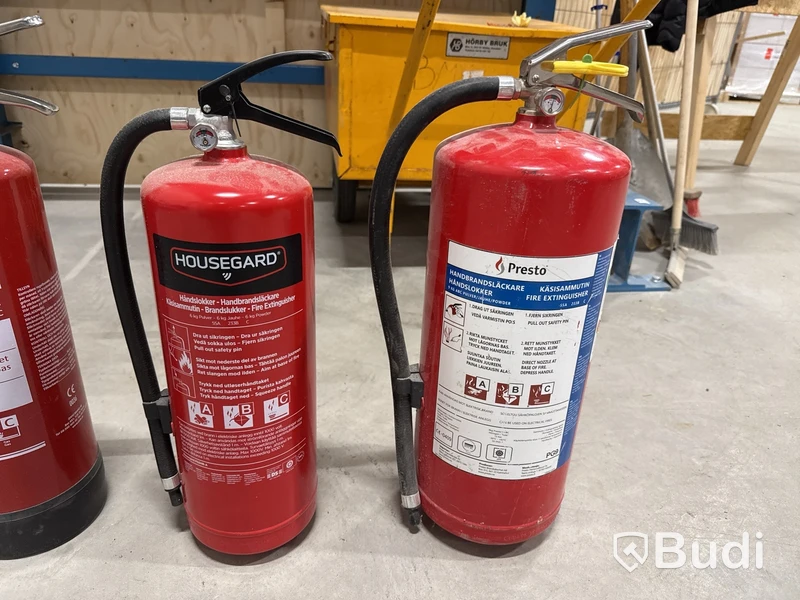 7 st brandsläckare & första hjälpen