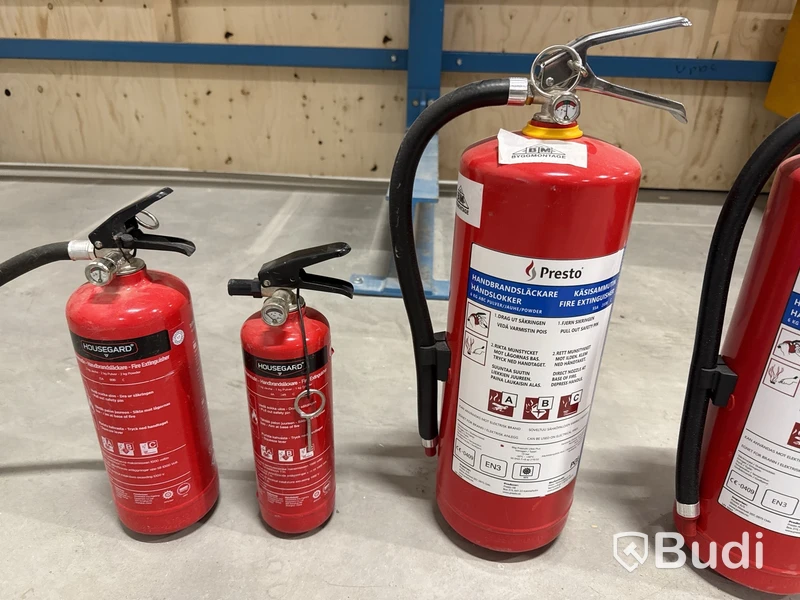 7 st brandsläckare & första hjälpen
