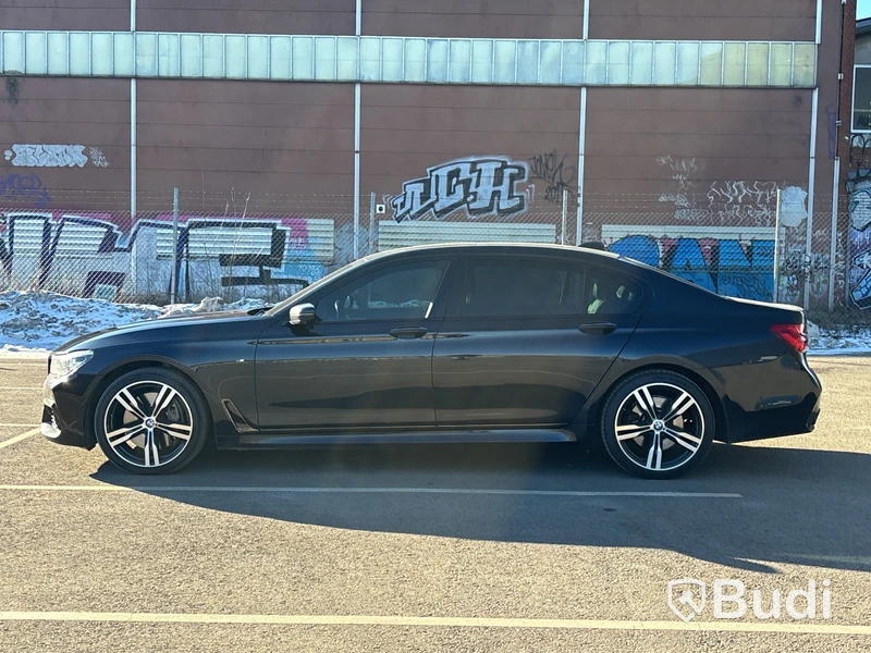 BMW 750 LD xDrive G12 | 9690 mil | 2018 | M-Sport | Executive