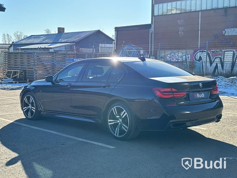 BMW 750 LD xDrive G12 | 9690 mil | 2018 | M-Sport | Executive
