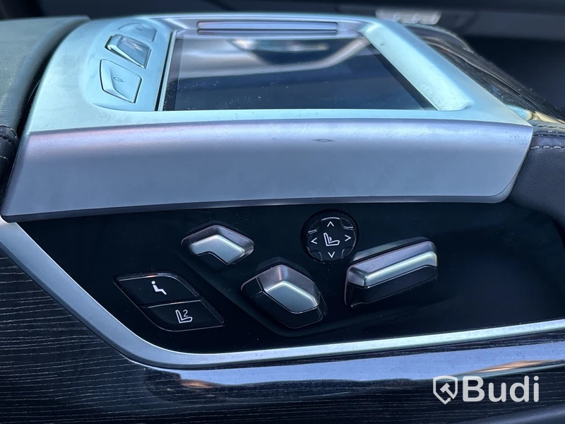 BMW 750 LD xDrive G12 | 9690 mil | 2018 | M-Sport | Executive