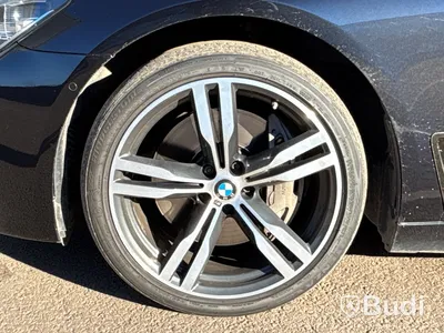 BMW 750 LD xDrive G12 | 9690 mil | 2018 | M-Sport | Executive