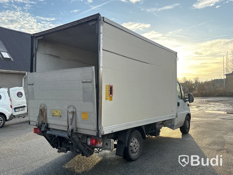 Citroën Jumper 35 2.8 HDi | 27005 mil | bakgavellyft | 2001