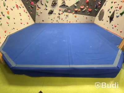 Bouldering Wall, T-Wall