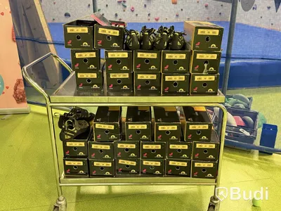 Klätterskor La Sportiva, flera storlekar, ca 30 par