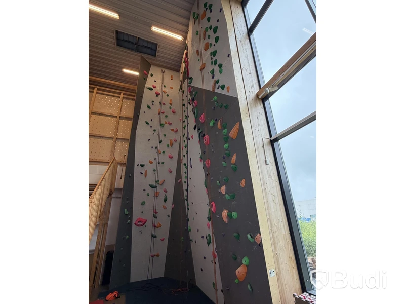 Rope Climbing Wall, T-Wall, 10 metres