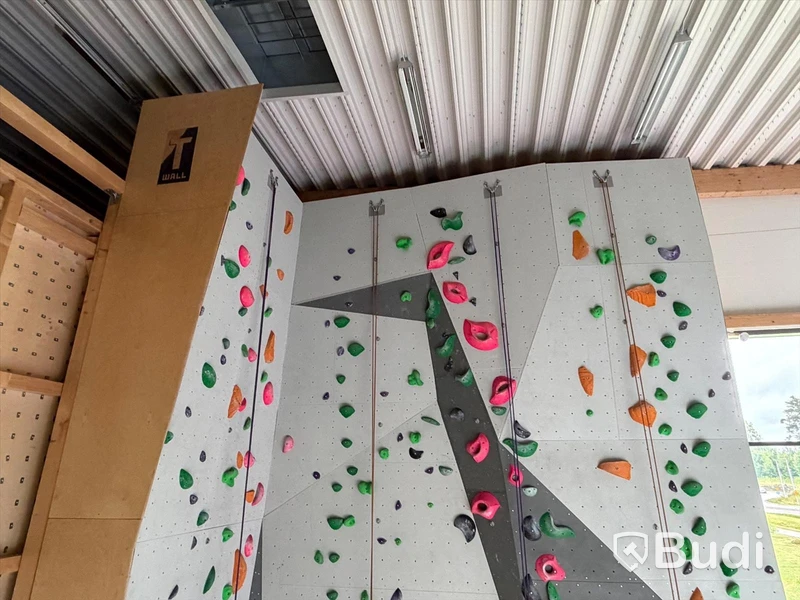 Rope Climbing Wall, T-Wall, 10 metres