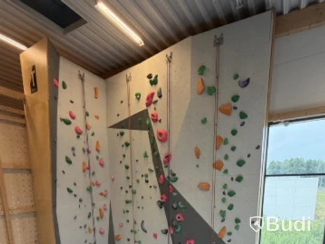 Klättervägg för repklättring, T-Wall, 10 meter
