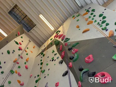 Rope Climbing Wall, T-Wall, 10 metres