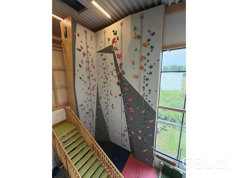 Rope Climbing Wall, T-Wall, 10 metres