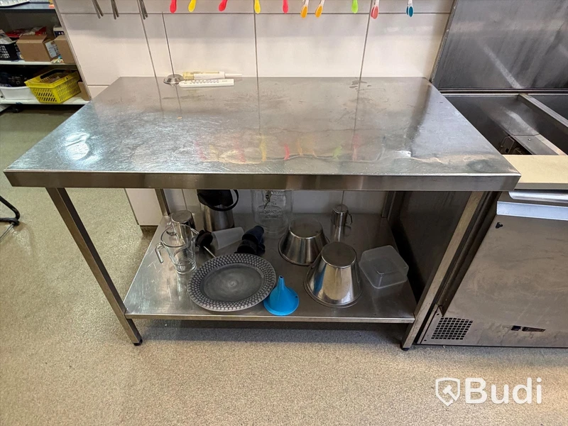 Stainless steel work table