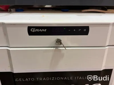 Freezer, Gram F 210 LG 3W