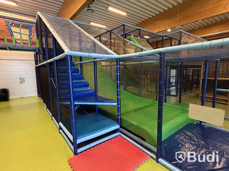 Large indoor playground, PlayCo, length approx. 37 metres