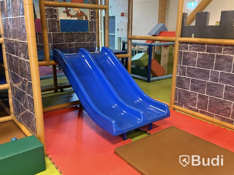 Large indoor playground, PlayCo, length approx. 37 metres