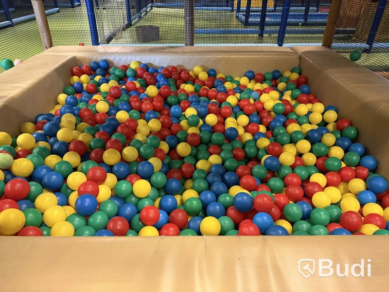 Large indoor playground, PlayCo, length approx. 37 metres