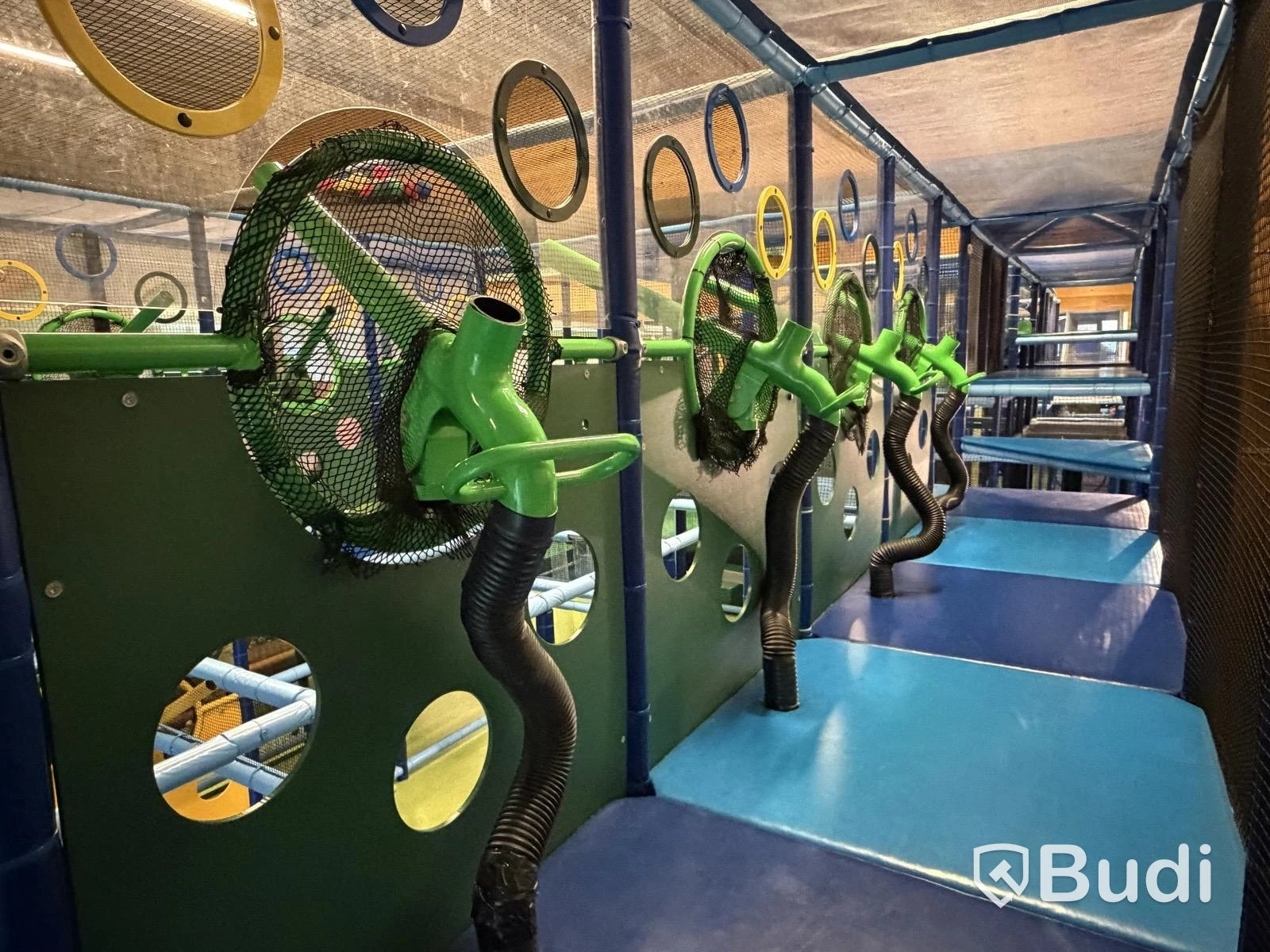Large indoor playground, PlayCo, length approx. 37 metres