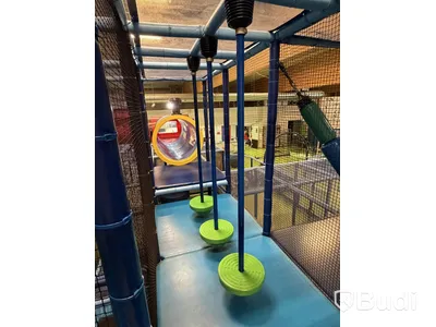 Stor lek- och klätterställning, PlayCo, längd ca 37 meter