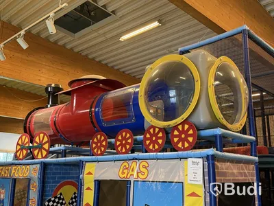 Stor lek- och klätterställning, PlayCo, längd ca 37 meter