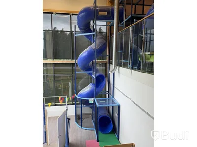 Stor lek- och klätterställning, PlayCo, längd ca 37 meter