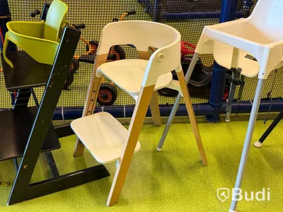 7 st barnstolar, bl.a. Stokke och BabyBjörn