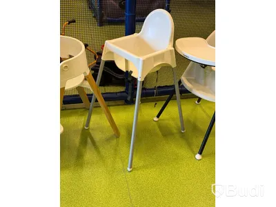 7 st barnstolar, bl.a. Stokke och BabyBjörn