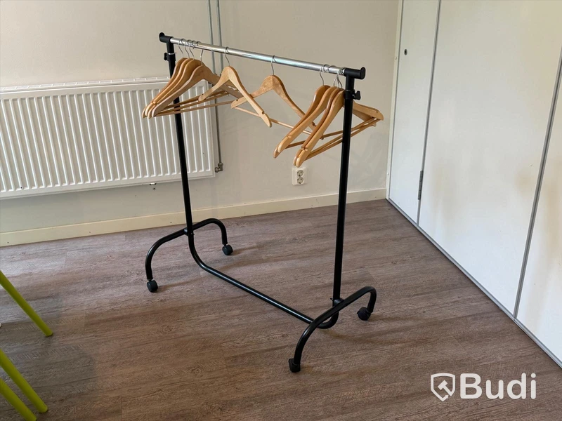 Kalasrum 1 - 13 stol IKEA Urban samt 2 bord samt avlastningsbord