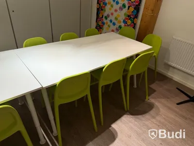 Kalasrum 2 - 14 stol IKEA Urban samt 2 bord samt avlastningsbord