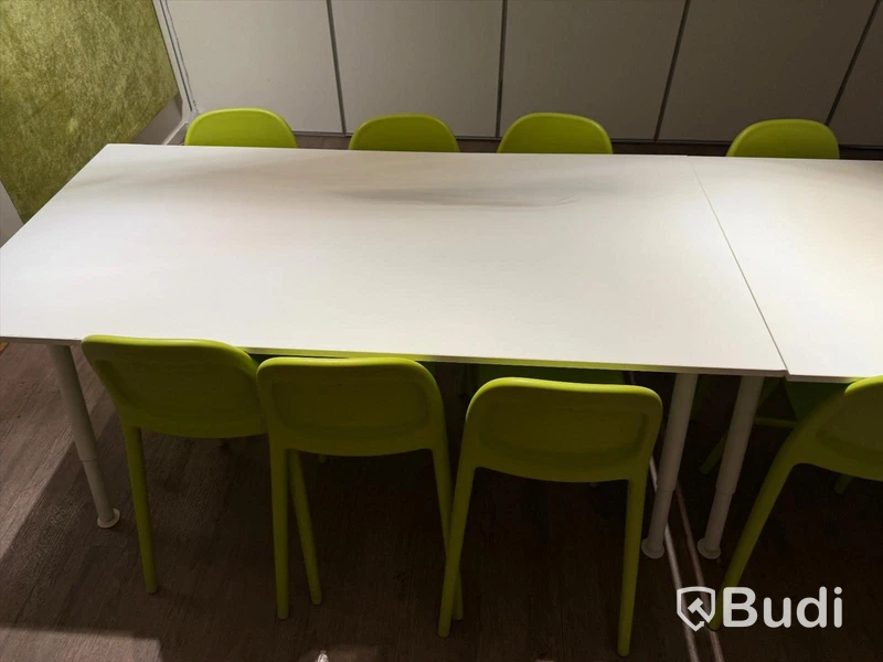 Kalasrum 2 - 14 stol IKEA Urban samt 2 bord samt avlastningsbord